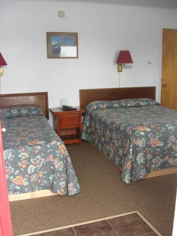 Summerside Motel &Cottages Стая снимка